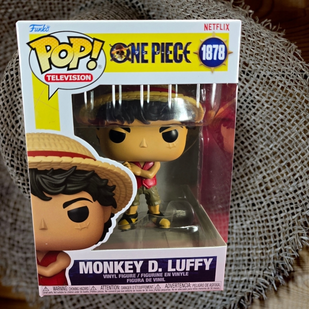 Funko Pop! Netflix : Monkey D. Luffy #1878 (Nib) With Pop Protector